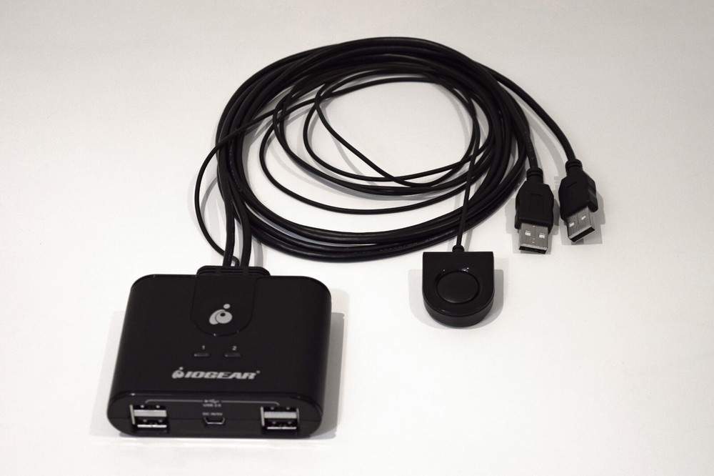 IOGEAR 2x4 USB 2.0 Peripheral Sharing Switch