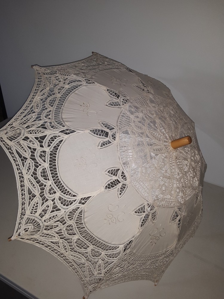 Vintage Parasol Embroidered Lace