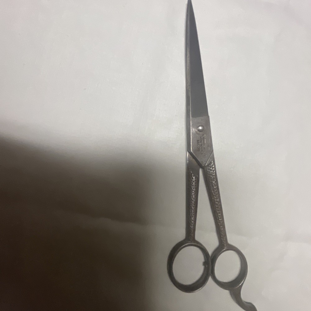 1 Red Imp, Morris Scissors