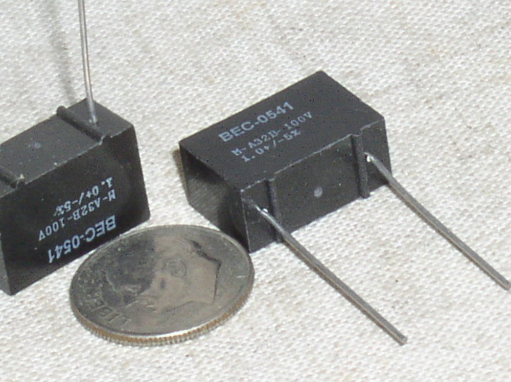 2 BISHOP ELECTRONICS A32B105 METALIZED POLYESTER AUDIO CAPACITOR 1UF 100V USA