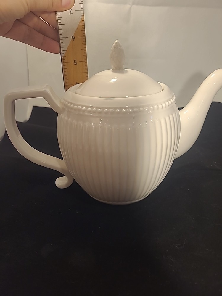 Grace Tea Ware Teapot White Classic Look
