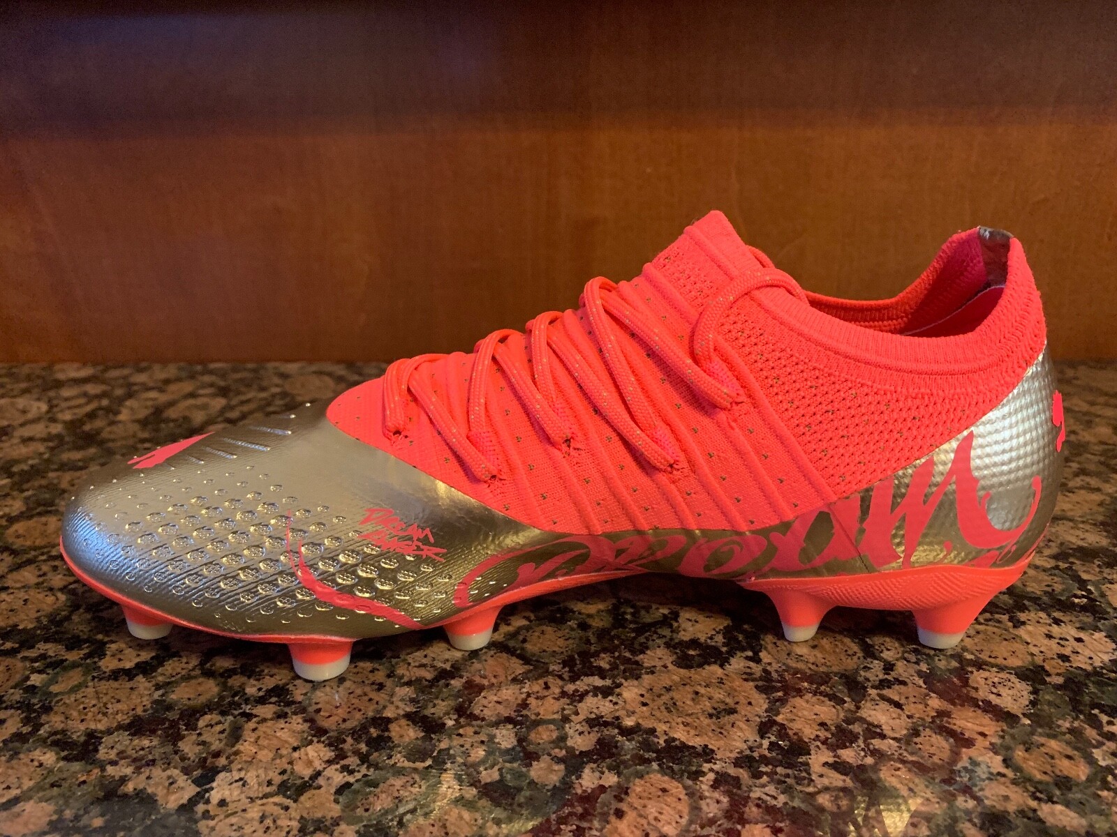 New! Mens PUMA FUTURE 2.4 NEYMAR NJR FG FUZIONFIT SOCCER CLEATS FIERY CORAL GOLD