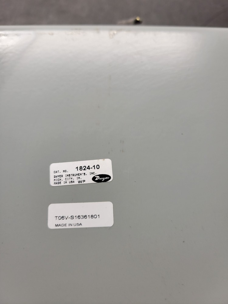 Dwyer 1824-10 Pressure Switch w/Enclosure.