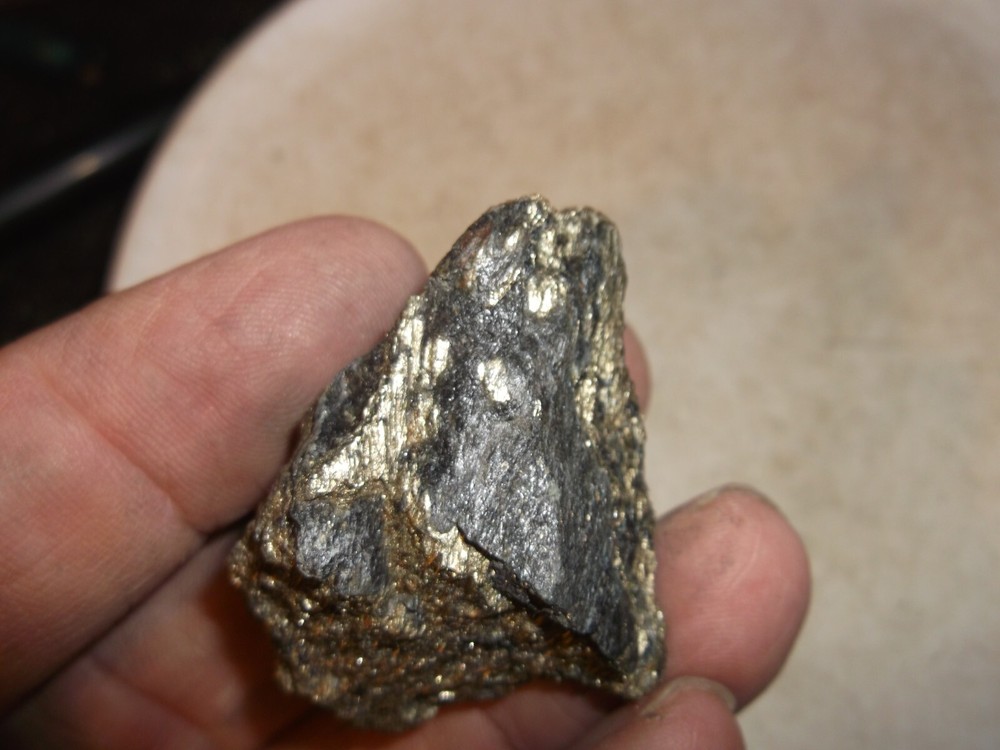 Gold, silver, copper, 37 grams samples ,ore high grade .