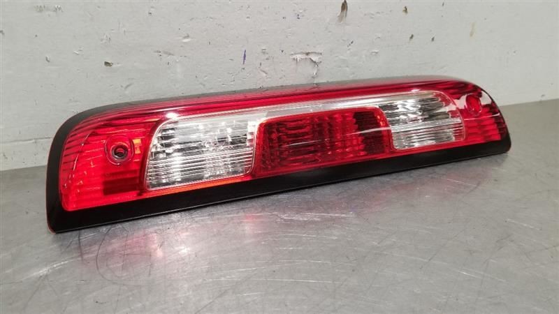 18 CHEVY SILVERADO 1500 HIGH MOUNTED STOP LIGHT INCANDESCENT