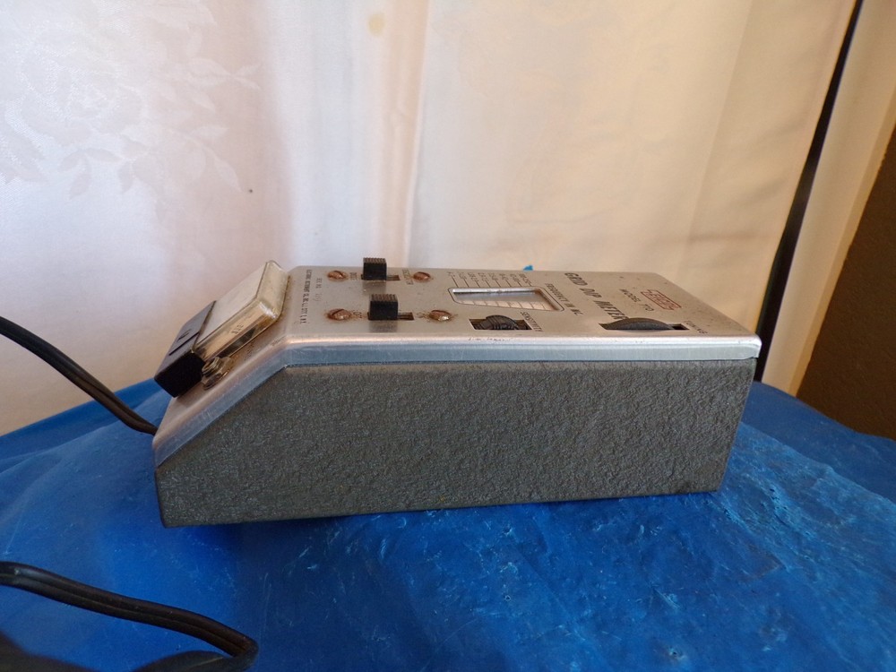 Vintage EICO Model 710 Grid Dip Meter with A-G Coils, HAM Testers