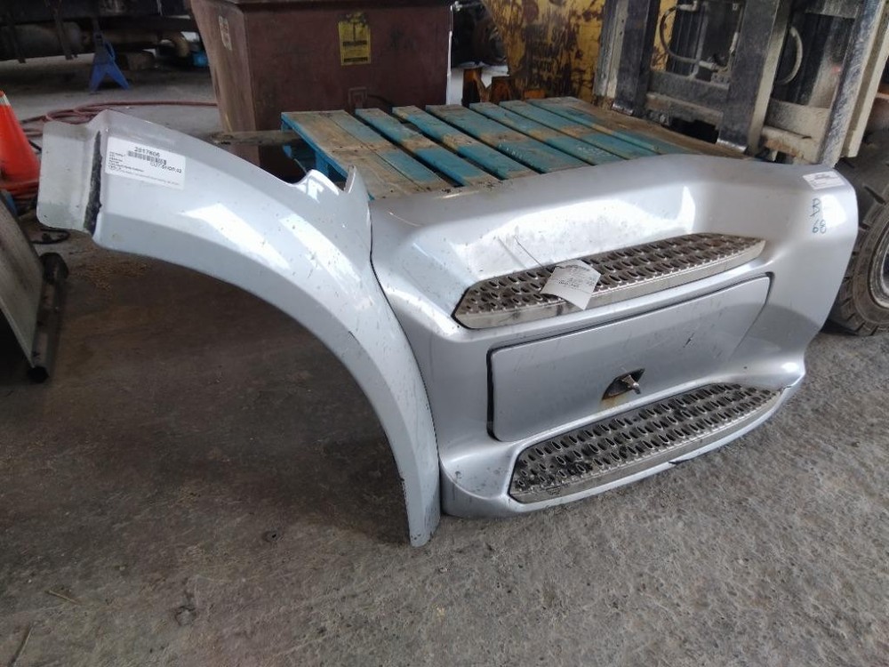 For 2015 PETERBILT 579 SIDE FAIRING Left , MN