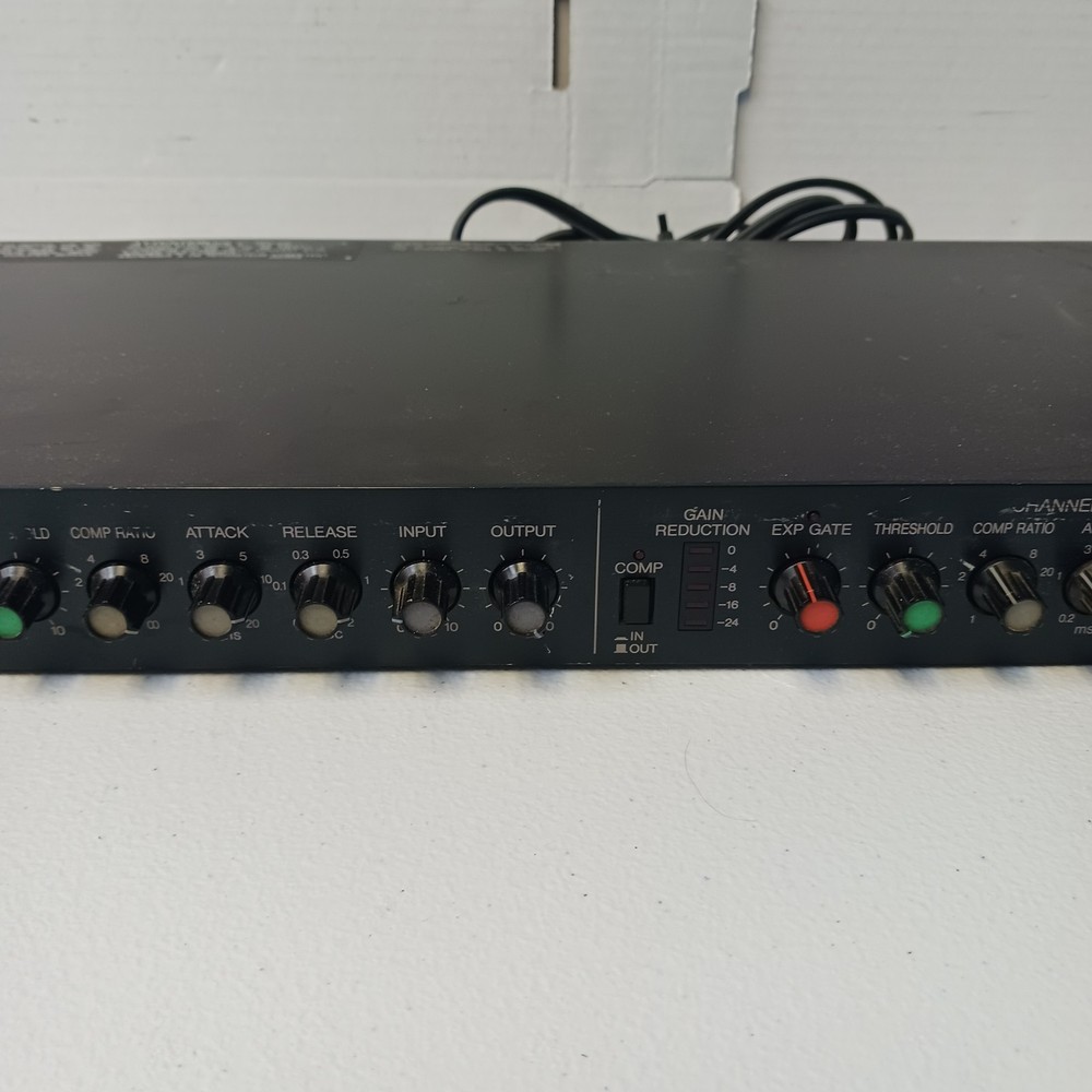 Yamaha GC2020 2-Channel Stereo Compressor Limiter Rackmount Dynamic Processor