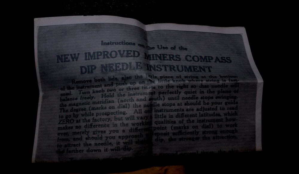 VINTAGE ENGINEER'S MINE COMPASS IN ORIGINAL BOX/PAPERS