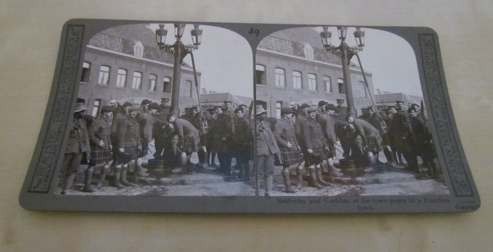 WW1 STEREOVIEW SEAFORTH HIGHLANDERS & GURKHAS AT TOWN WATER PUMP FLANDERS C1918