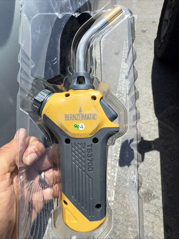 Bernzomatic Flame Commander Propane Torch TS3700 Open Box Save $