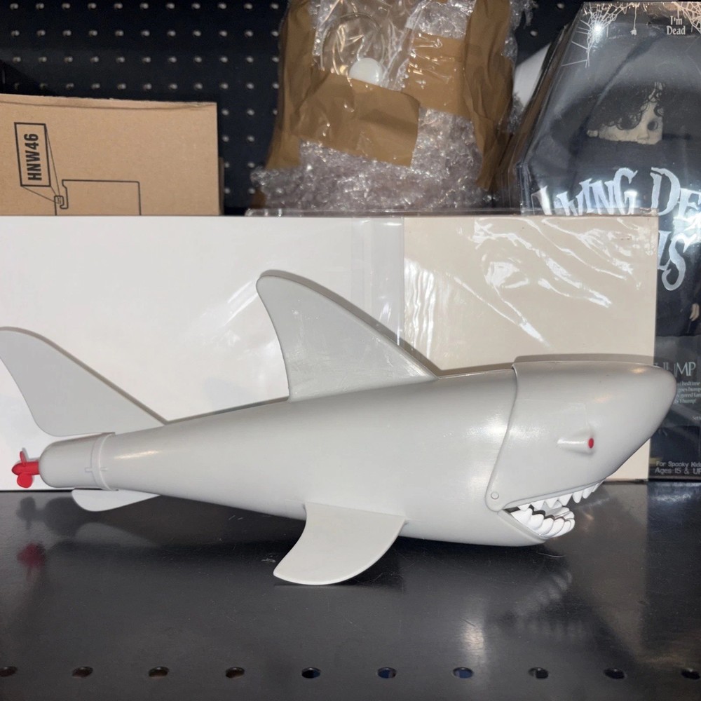 DC Comics Aquaman VS. The Great White Shark Retro  Shark Only