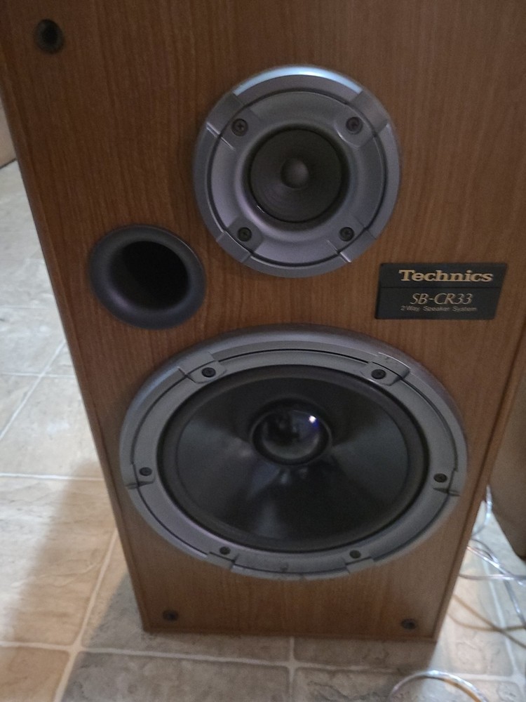 Technics SB-CR33 , 2 Way Speaker System, Pair (2 speakers) **Read Description
