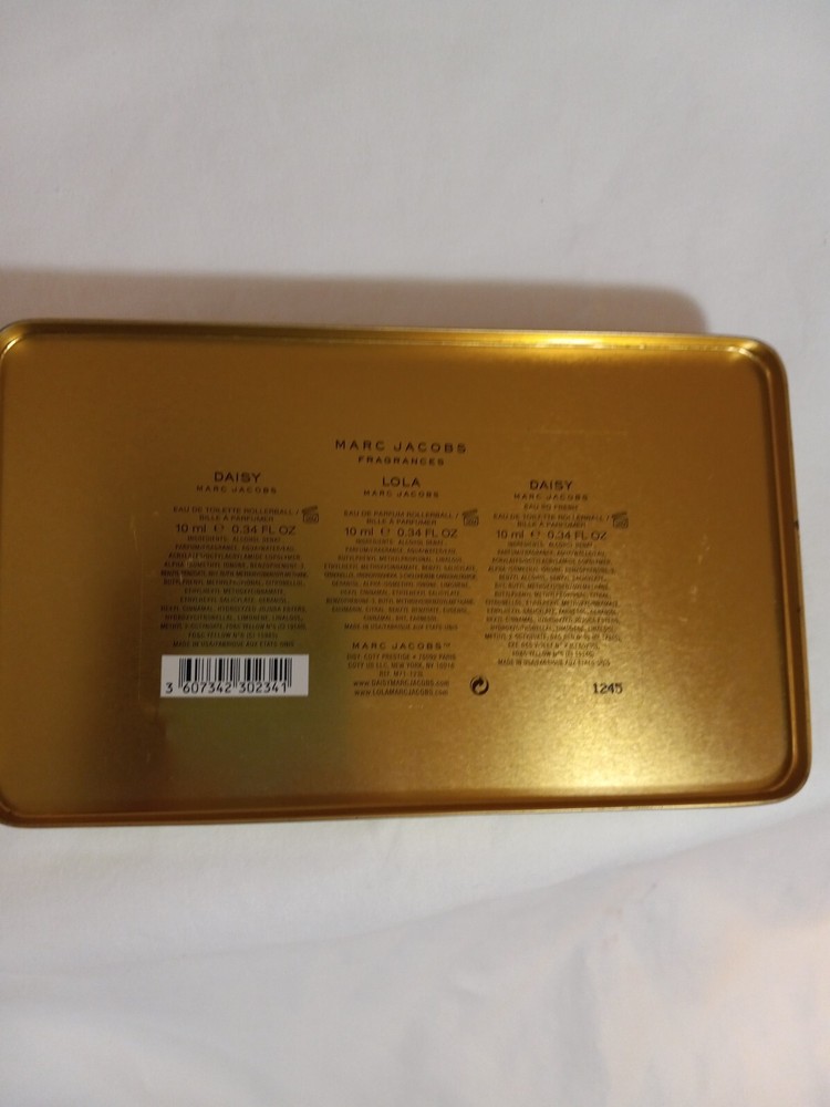 Marc Jacobs Decorative Tin Flowers