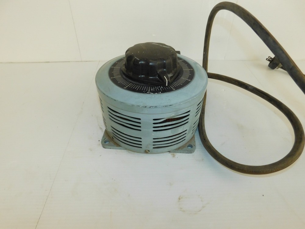 SUPERIOR ELECTRIC CO POWERSTAT VARIABLE TRANSFORMER TYPE 2PF196 (AFD158)