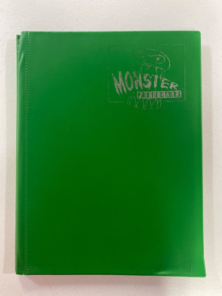 Monster Protectors - 9-Pocket Binder - Green (USED)