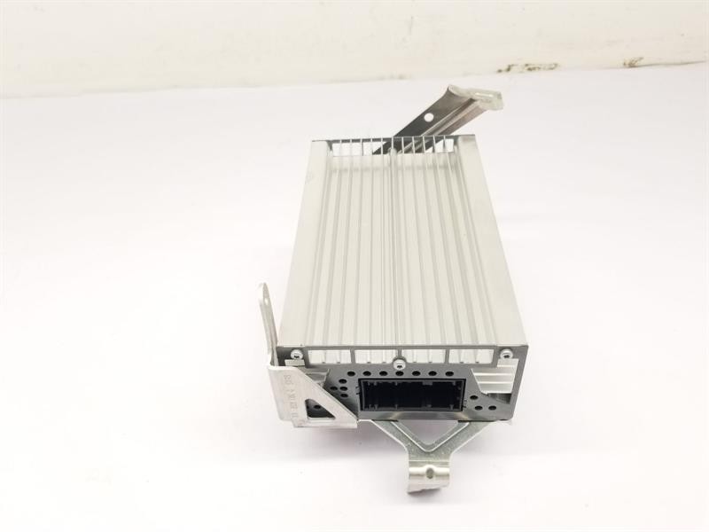 2017 BMW I8 SPEAKER AMPLIFIER