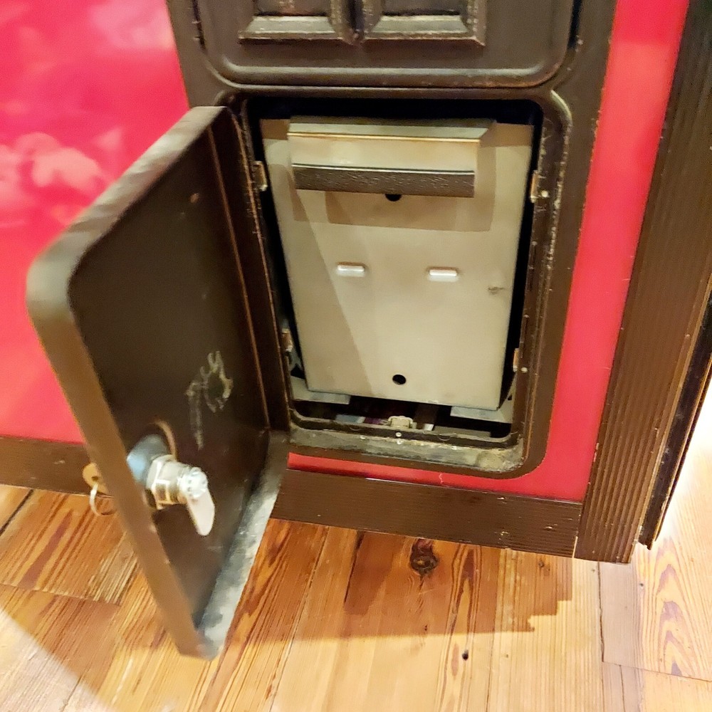 Vintage Hollywood Skill Crane Claw Machine