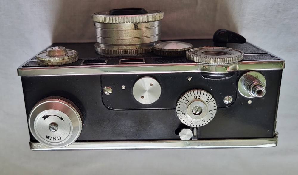 Argus C3 35mm Rangefinder with Case and Flash