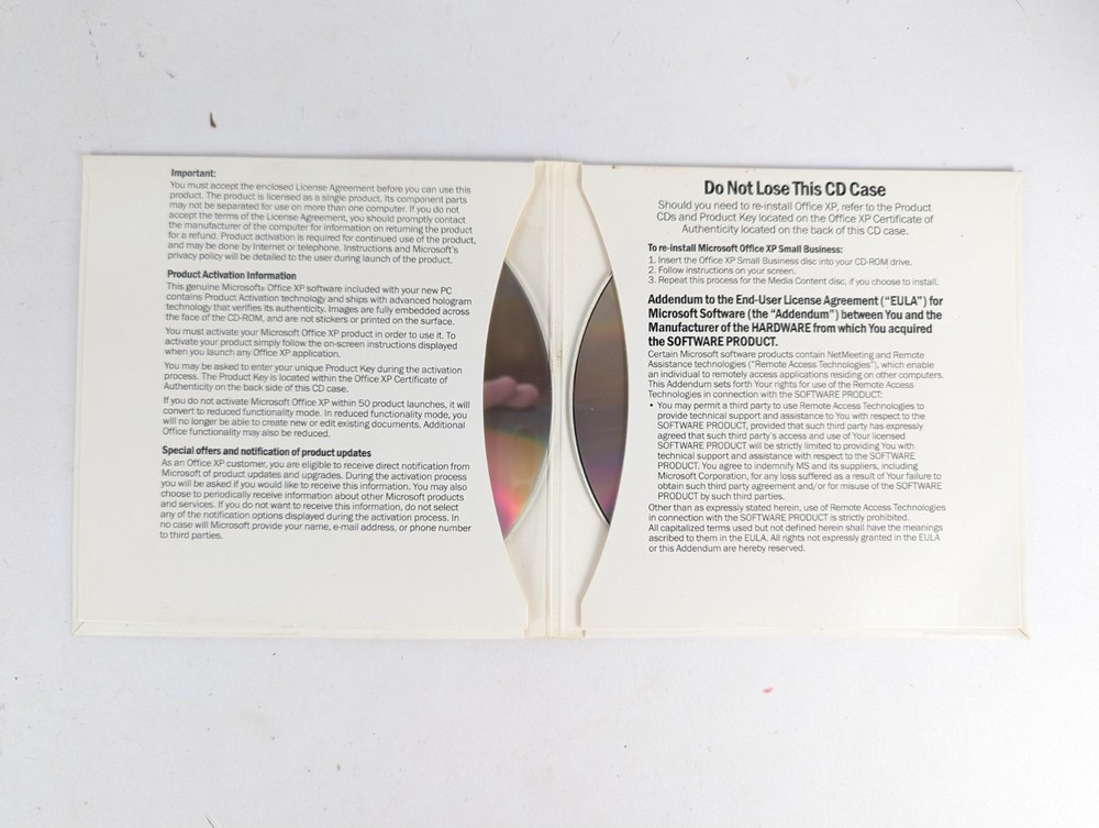 Microsoft Office XP Small Business Version 2002 Both Discs & Product Key VG