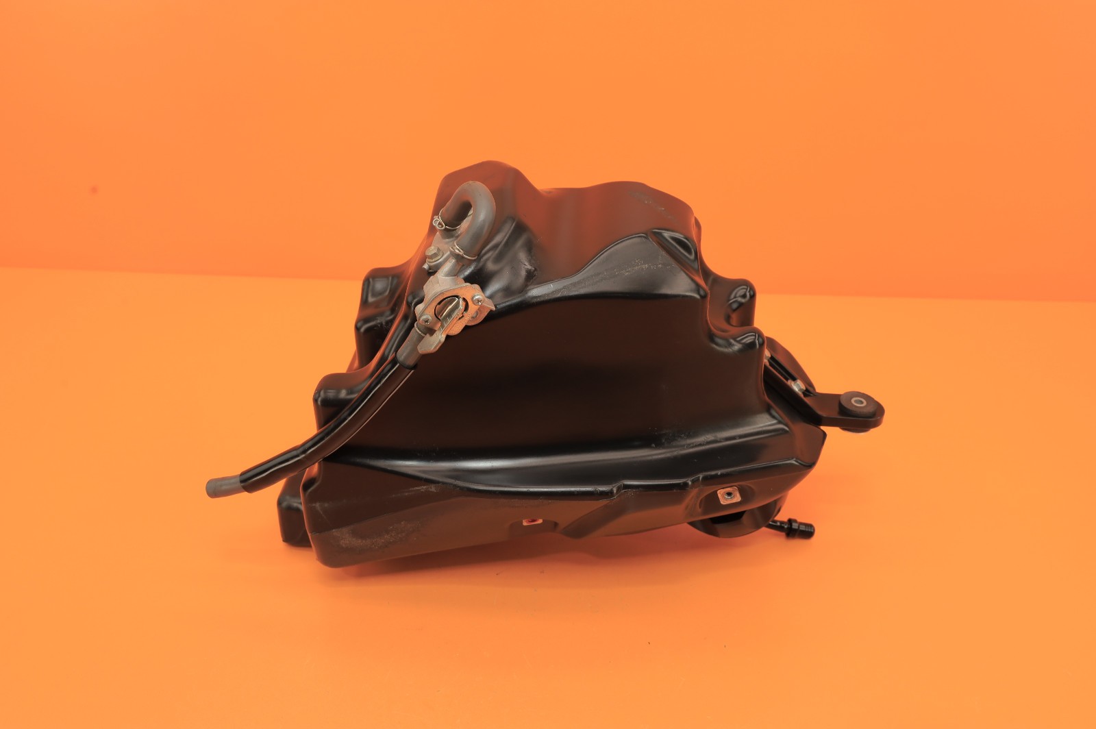 2007 04-09 CRF250R CRF250 OEM Gas Tank Fuel Cell Petrol Canister Cap Valve Mount