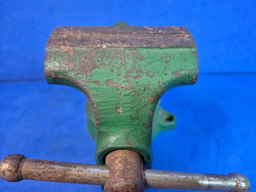 Fuller 3-1/2 Swivel Bench Vise