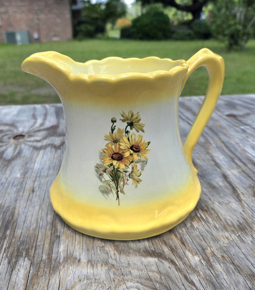 Vtg Studio Ceramic 7" Yellow/White Pitcher SUNFLOWERS 1982 "PRISTINE CONDITION"
