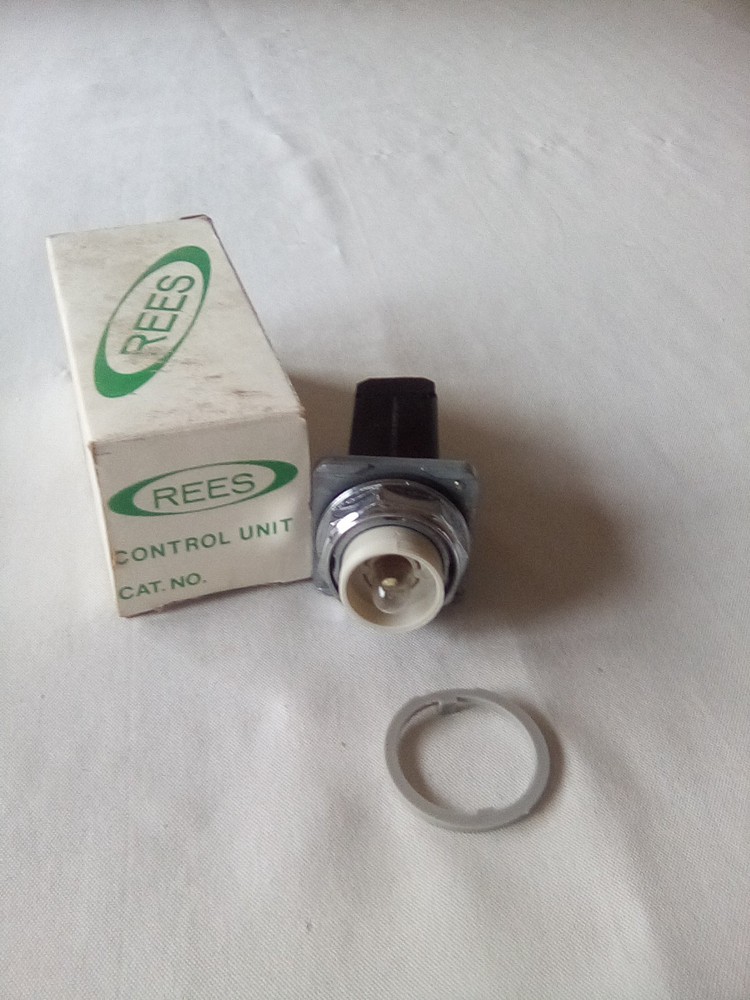 Rees 40440-000 Standard Pilot Light 40440 "MISSING A RING"
