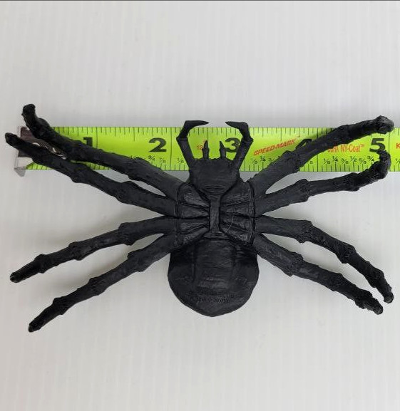 Bandai HG Godzilla Destroy All Monsters Kumonga 1968 Gashapon 5" Wide Figure