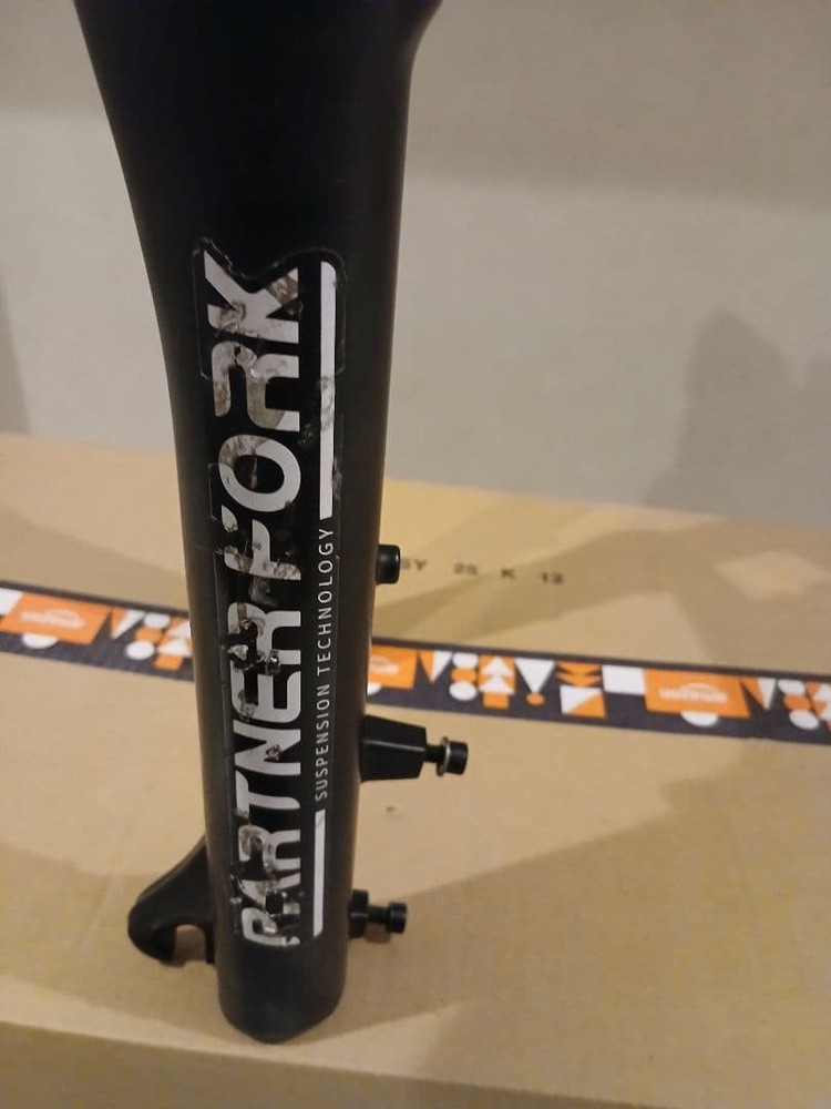 20x4,0 inch bicycle fork