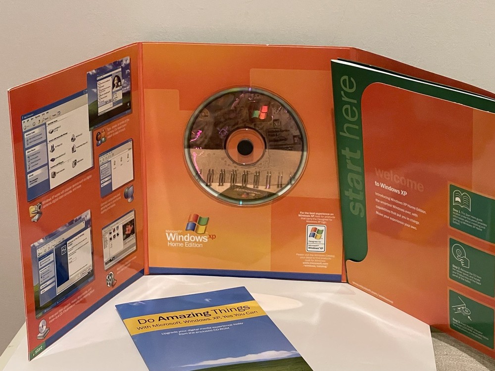 2002 Microsoft Windows Home Edition Operating System + Windows Media Player 9