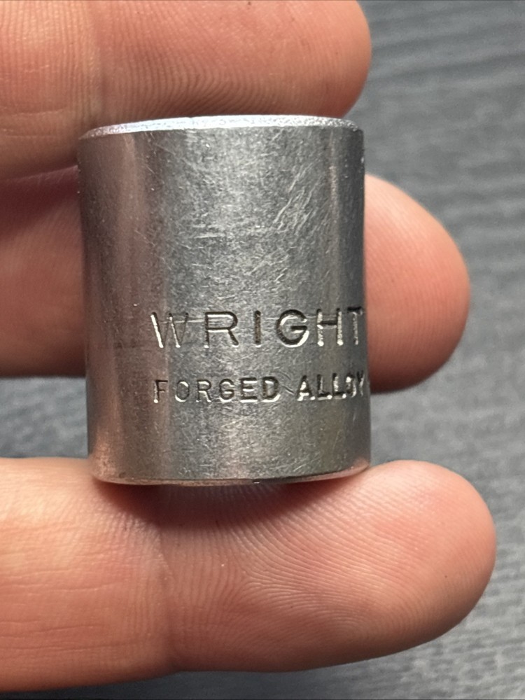 Vintage Wright 11/16" 3/8" drive 12pt Socket 3122 USA