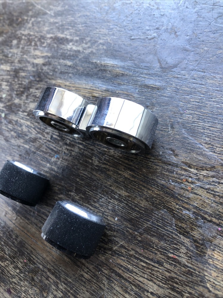 1991 Sedan Deville Radio Knobs