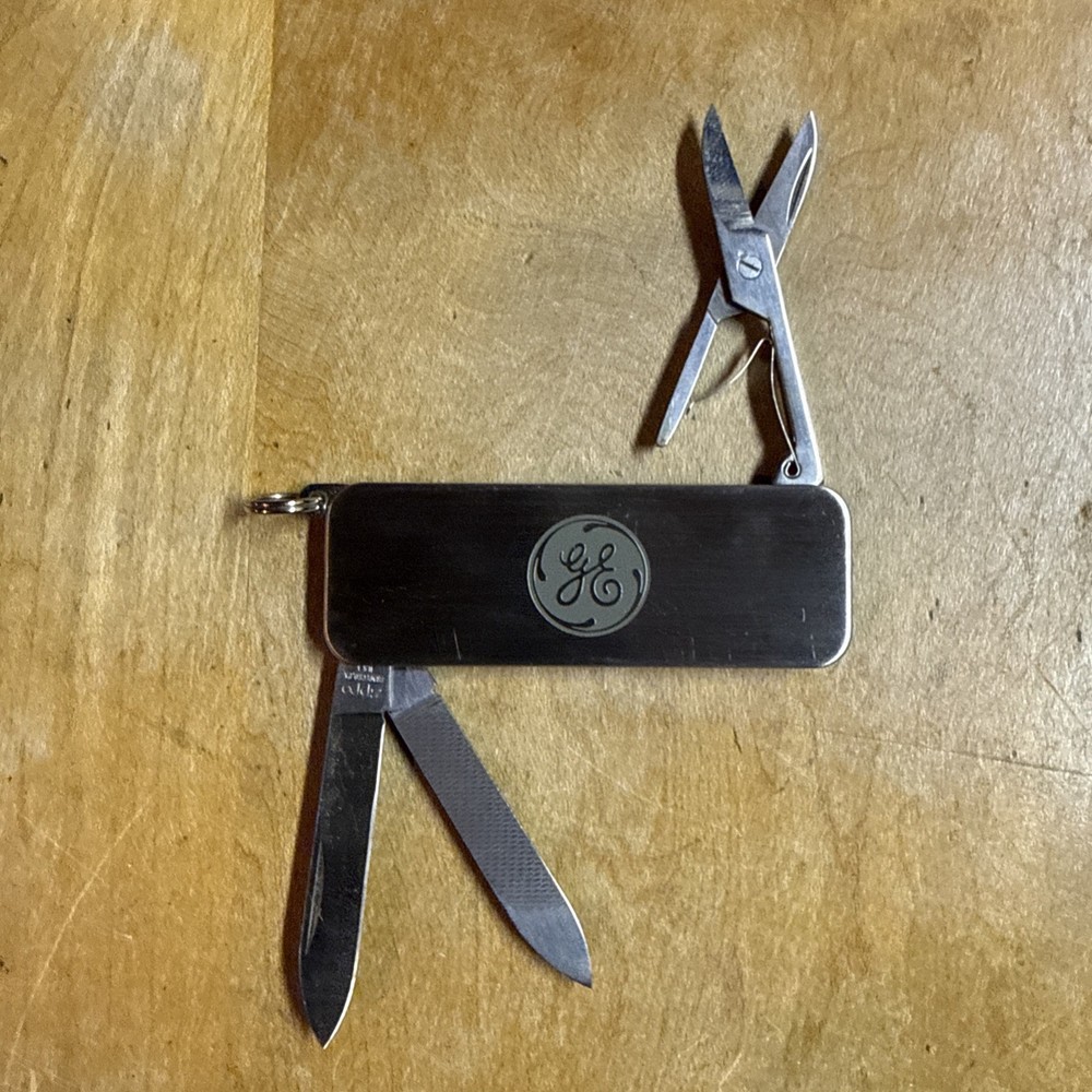 GE utility knife folding