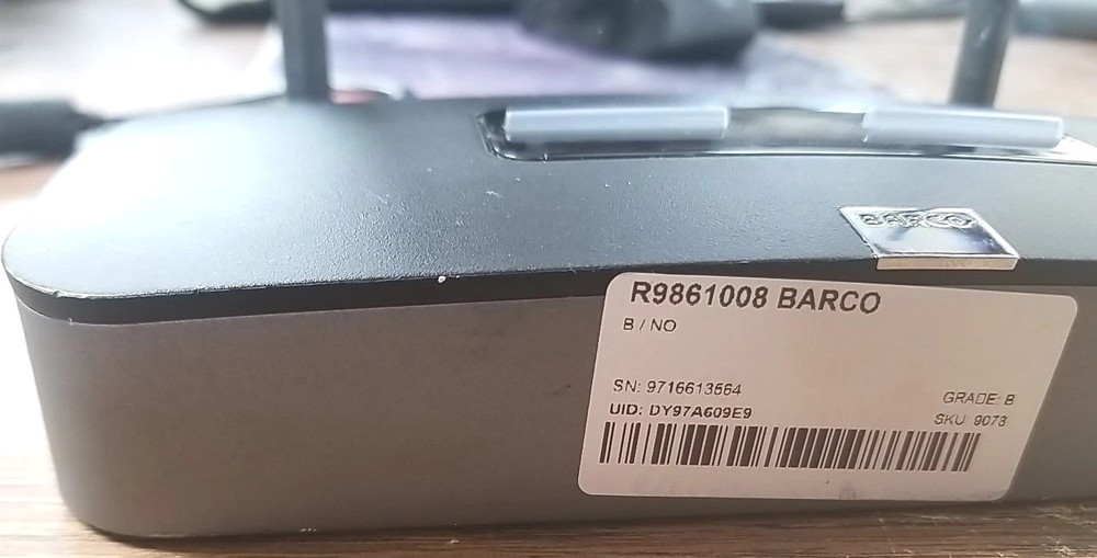 Barco ClickShare R9861008 Wireless Presentation System. *READ⬇️*