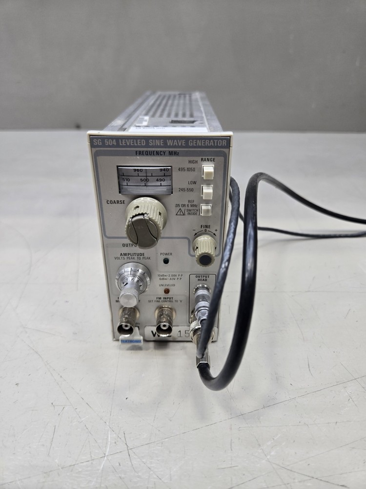 Tektronix SG 504 Leveled Sine Wave Generator