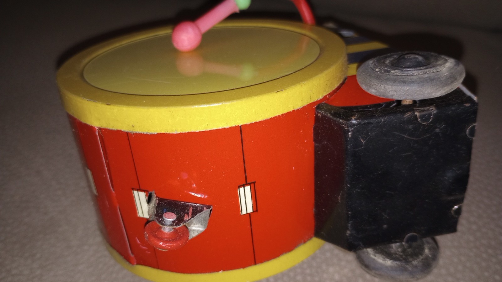 VINTAGE TIN WINDUP TOY CHARLIE DRUMMER MADE IN INDIA W/ BOX