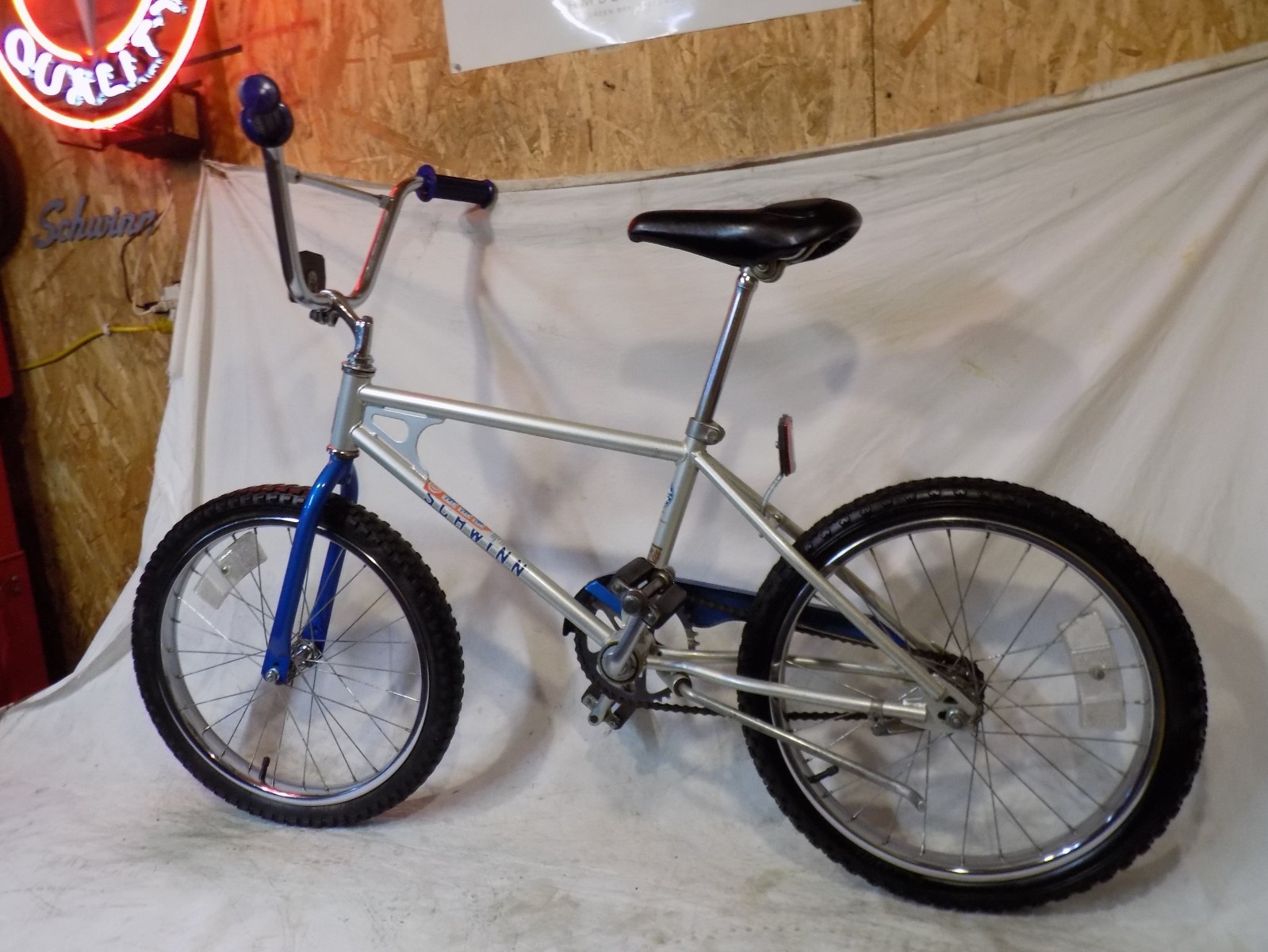 1981 SCHWINN THRASHER BMX BIKE PREDATOR SCRAMBLER OLD SCHOOL GT VINTAGE CLEAN 81