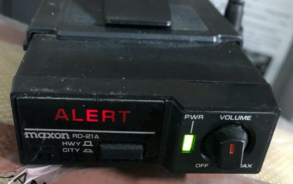 Nice Used Working RD-21A Maxon Mini Size Radar Detector