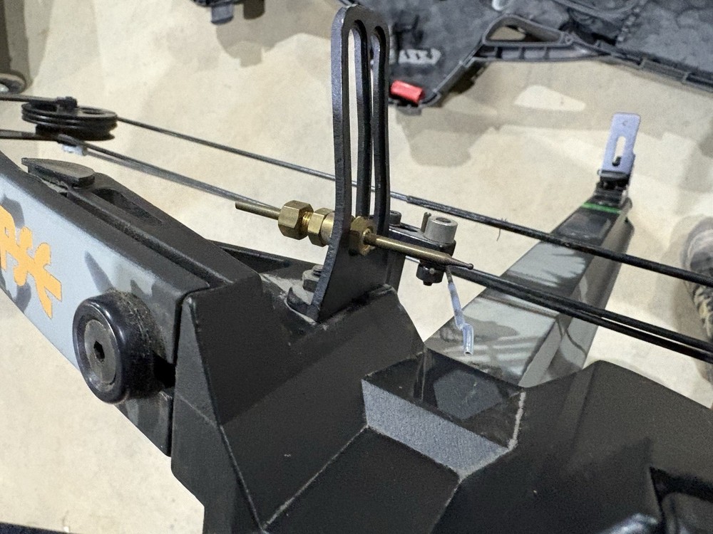 PSE Crossfire Crossbow 150lb with Hard case Damaged Sight