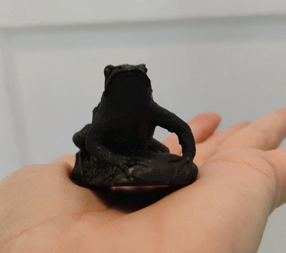 SMALL JLS SIGNED Frog SCULPTURE FIGURINE