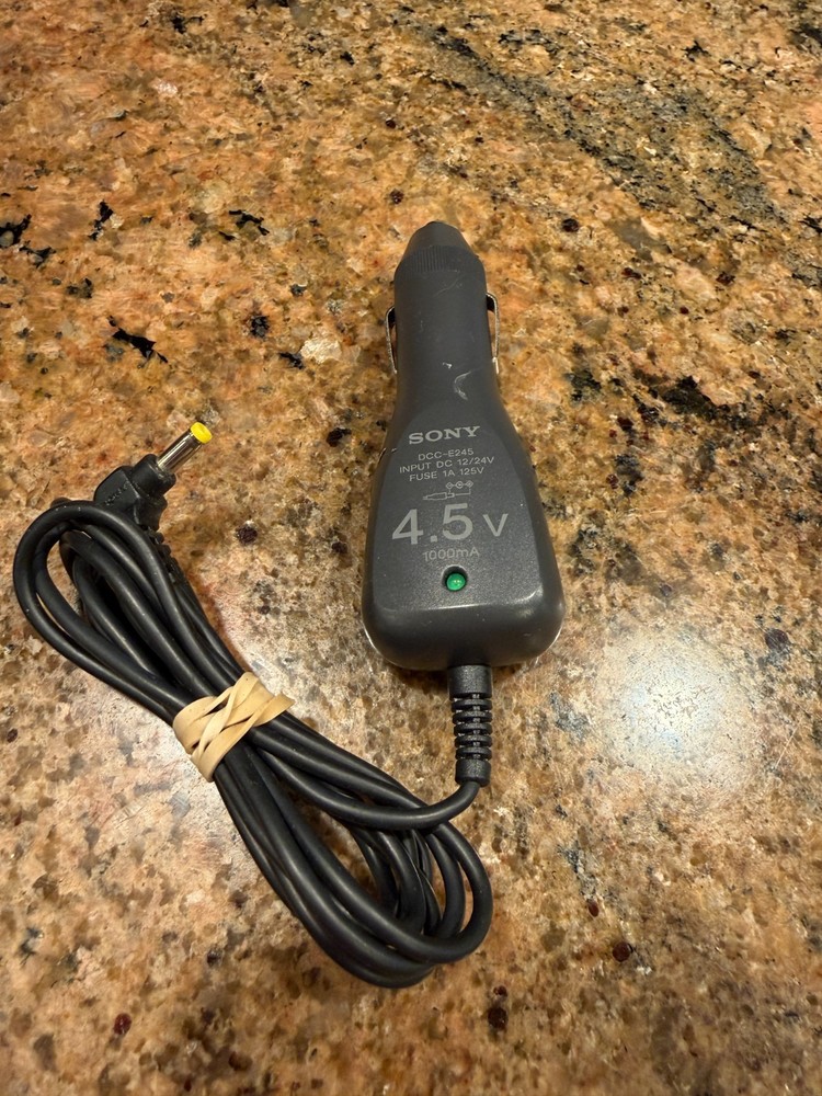 SONY DISCMAN D-141 CD PLAYER BUNDLE - WORKING CONDITION (SEE VIDEO)