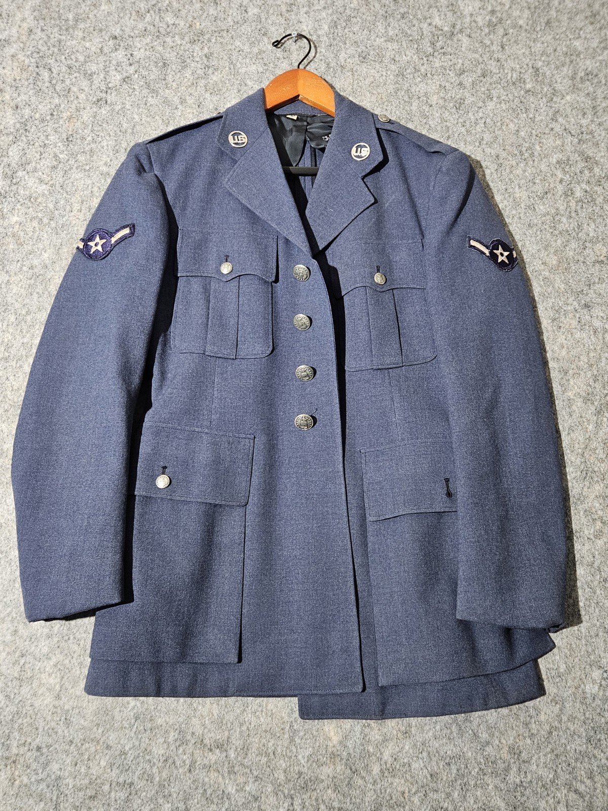 Vintage US Air Force Military Uniform Jacket 37R USAF Blue Wool