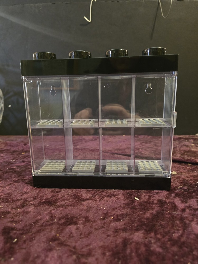 LEGO Minifigure 8 Compartment Display Case, Black