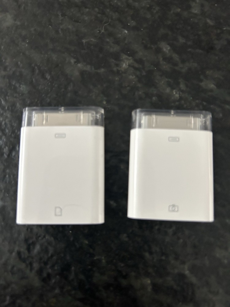 Apple Camera Connection Kit for iPad (1st Gen) USB & SD Card Adapter