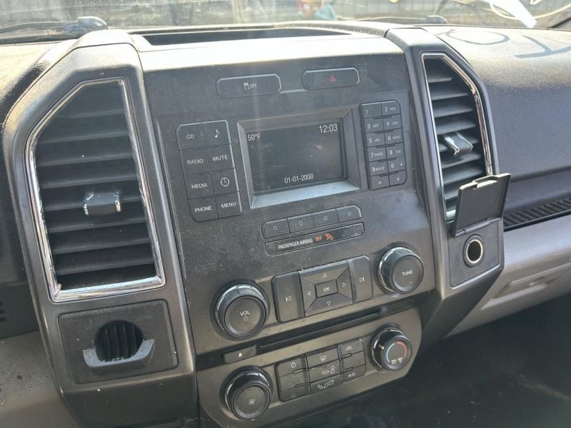 F150 2015 High Mounted Stop Light 104714187