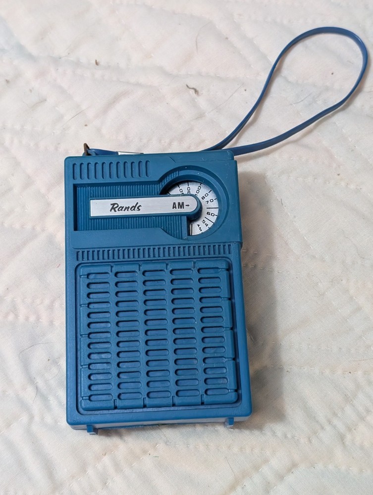 Vintage Rands AM transistor radio