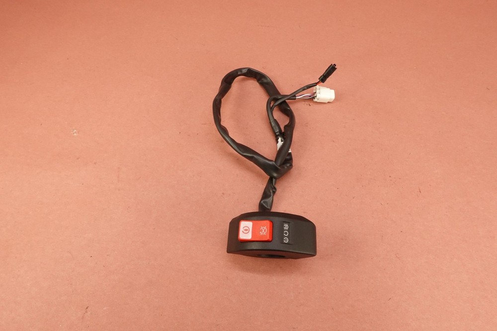2022-2024 KTM 790 DUKE Right Handlebar Stop Start Kill Switch