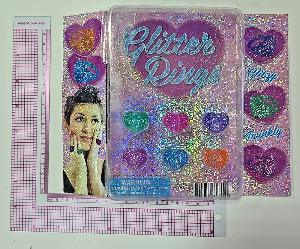 Vintage Vending Display Board Glitter Rings 0685