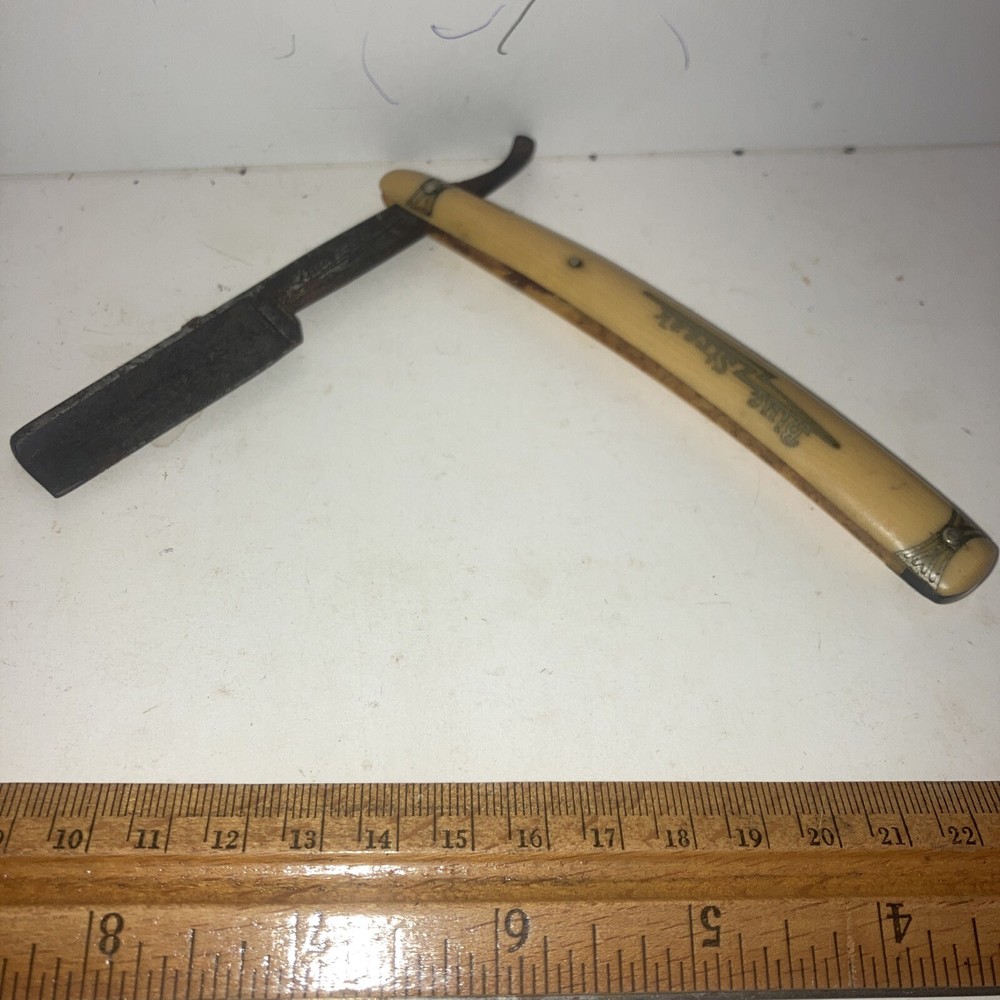 Voight, Blue Streak Straight Razor